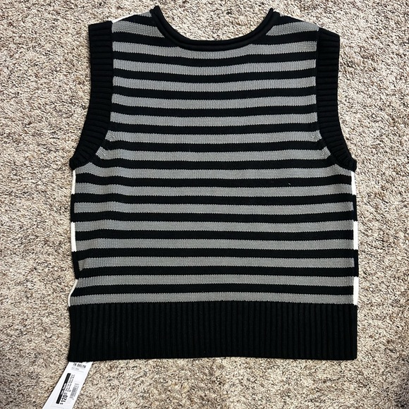 NWT 525 XS Reversible Striped Sweater Vest - Picture 1 of 5